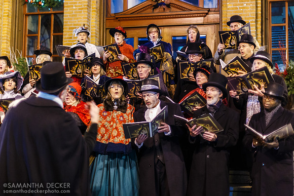 Carolers, Victorian Streetwalk