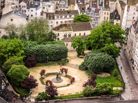 Square René Viviani, 2009