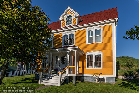A Colorful Inn in Trinity