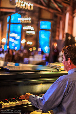 Pianist at the Ahwahnee Dining Hall, Yosemite National Park