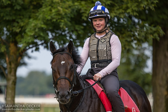 Mary Rose Hitt on Global Legend, Casse barn