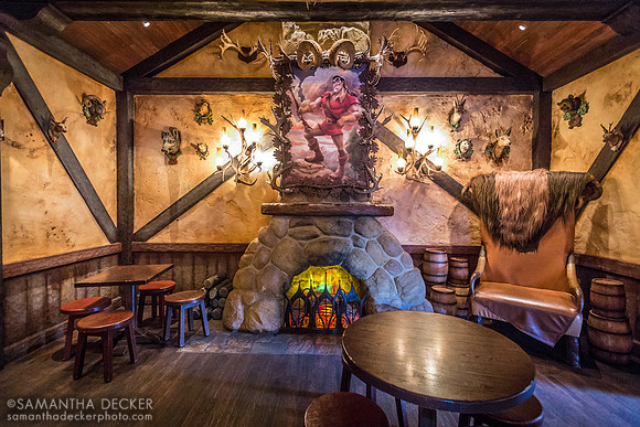 Gaston's Tavern, Magic Kingdom