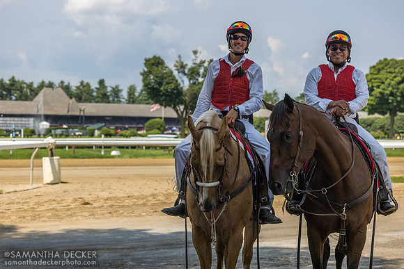 Outriders Omar Pereira and Mario Paredes