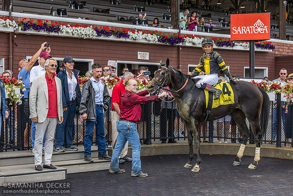 Poca Mucha wins the De La Rose S.