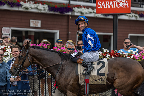 Silver Knott wins the Bowling Green S.