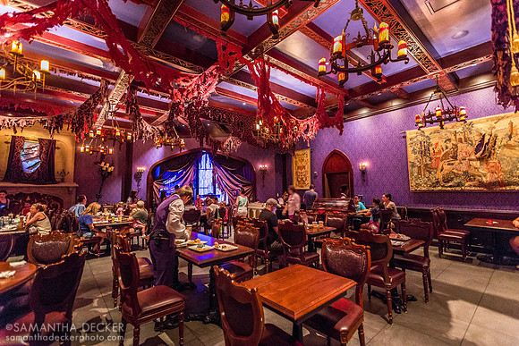 West Wing, Be Our Guest Restaurant, Magic Kingdom