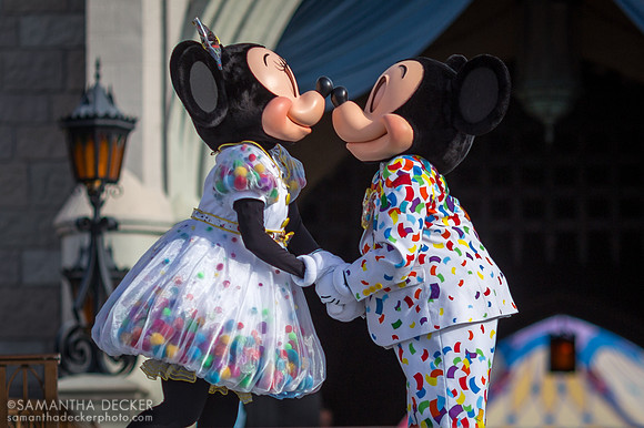 Mickey and Minnie Share a Kiss