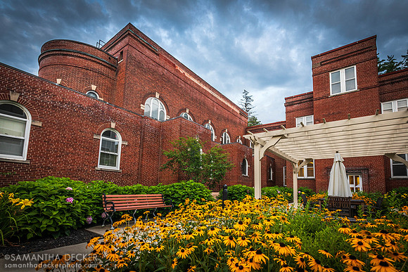 Beautiful Courtyard!