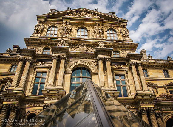 Louvre Museum, 2009