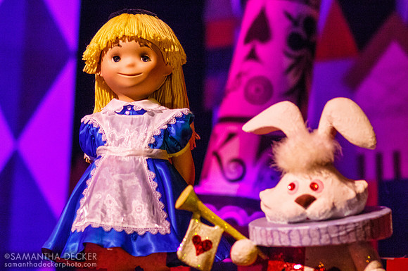 Alice in Wonderland and the White Rabbit, it's a small world, Disneyland Park