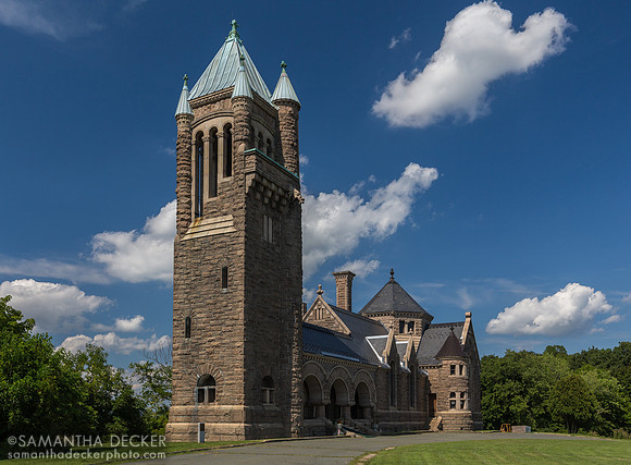 Gardner Earl Chapel, Oakwood Cemetery