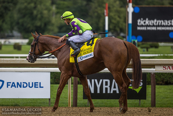 Carl Spackler wins the Fourstardave H.