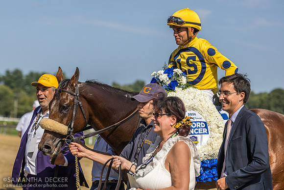 Far Bridge winning the Sword Dancer (2024)
