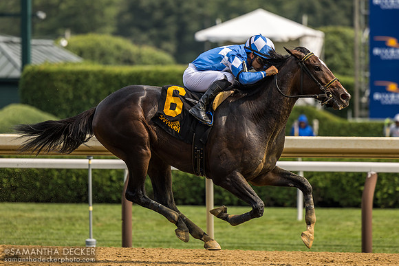 America's Vow wins R5