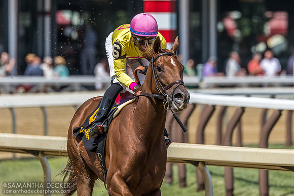 Tough Street wins R4