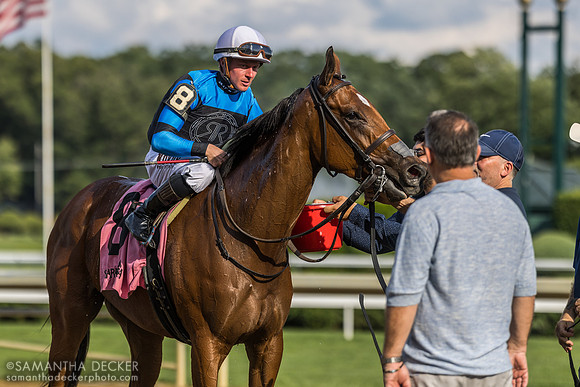 Pounce wins the Lake George S.