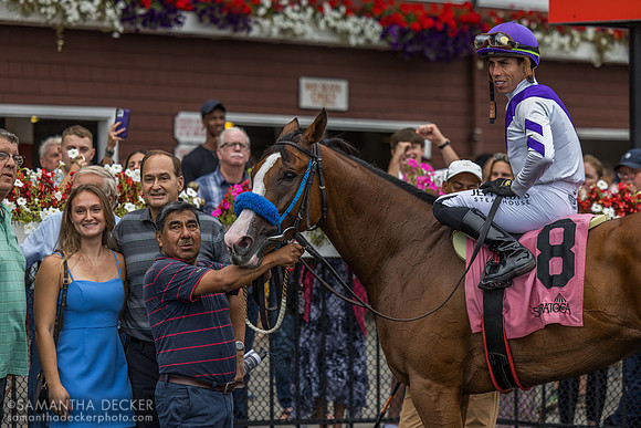 Spirit of Esther wins R6
